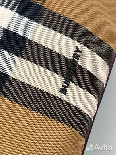 Новая женская сумка Burberry коричневая