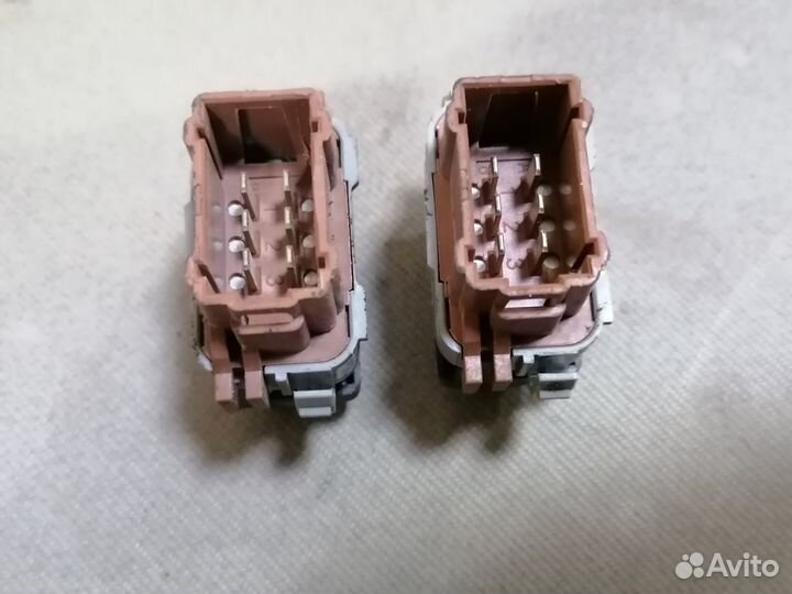 Кнопка обогрева сидения Renault Fluence 2010-2017