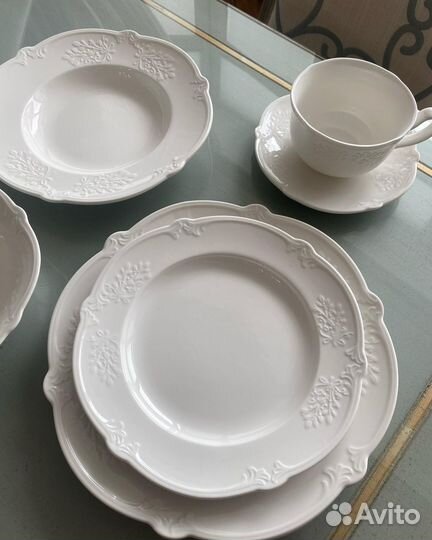 База столовый и чайный сервиз