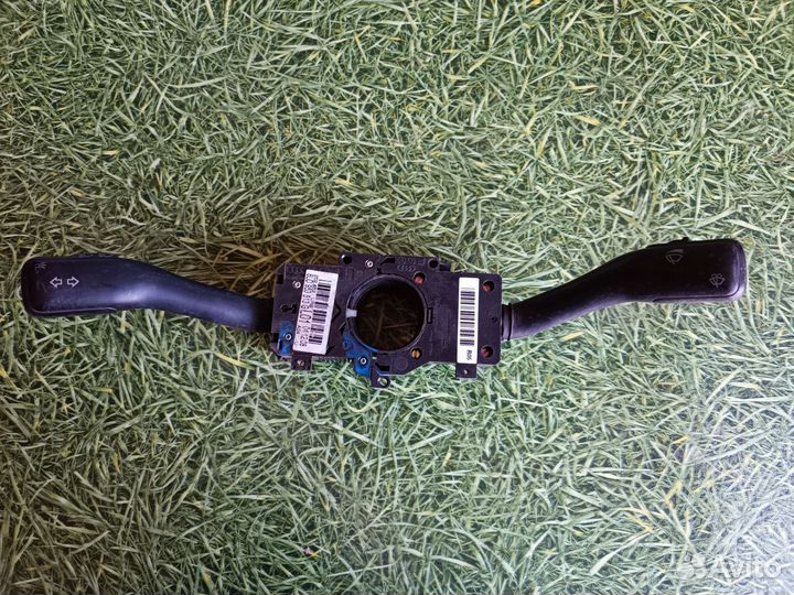 Подрулевой переключатель Шкода октавия 2008г