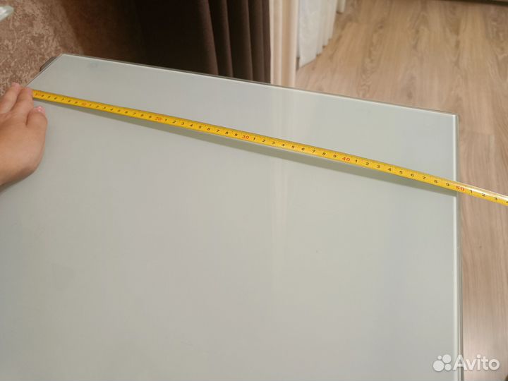 Компьютерный стол стеклянный