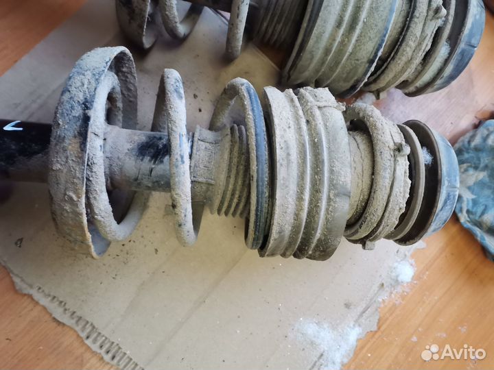 Стойка передняя Opel Vectra B