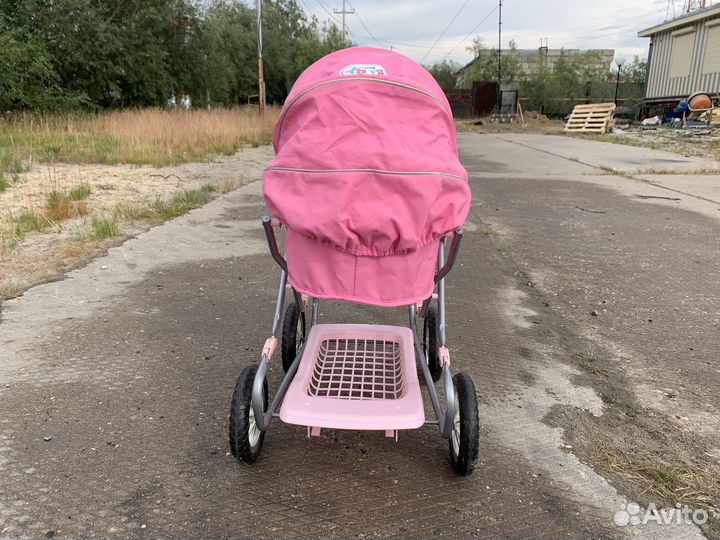 Детская коляска игрушечная