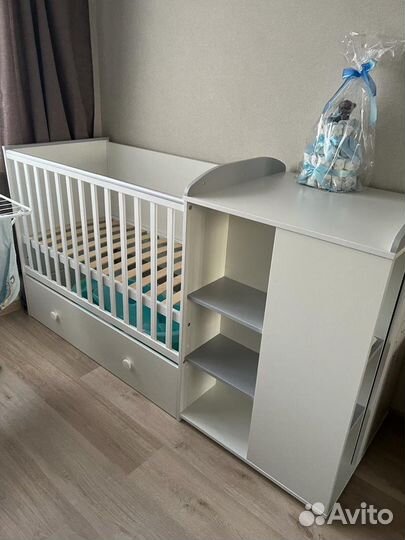 Детская кроватка