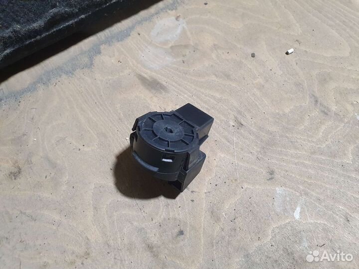 Контактная группа замка зажигания Ford