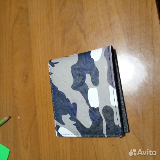 Кошелёк для денег. Военные краски