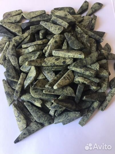 Змеевик камень натуральный