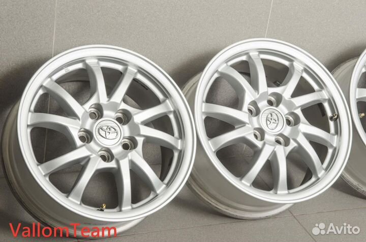 Лот M994283 Оригинальные 16-е диски toyota