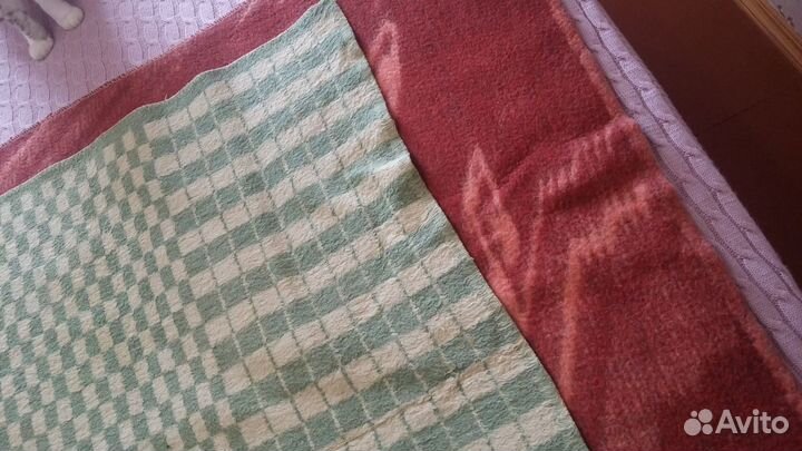 Три детских одеяла, цена за все