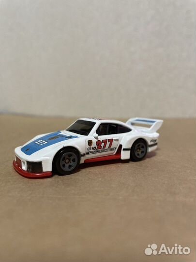 HOT Wheels Porsche 935 - Белый