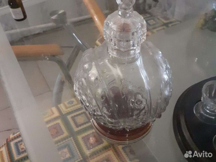 Графин с рюмками