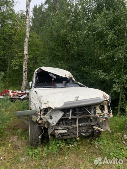 Toyota Land Cruiser Prado 90