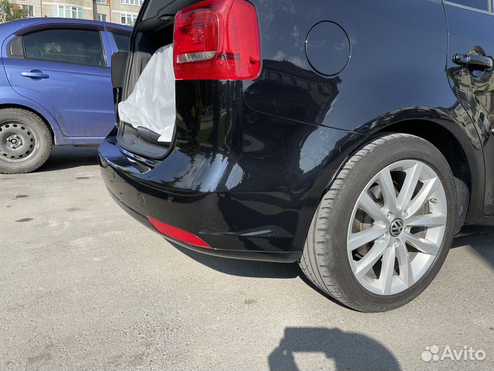 Бампер задний Volkswagen Touran 2010-2015