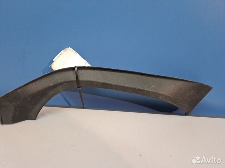 Обшивка крышки багажника правая Toyota Camry V70 2017