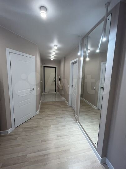 3-к. квартира, 83 м², 8/16 эт.