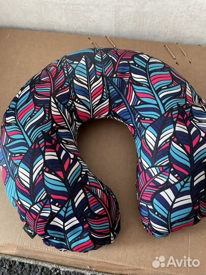 Подушка для путешествий