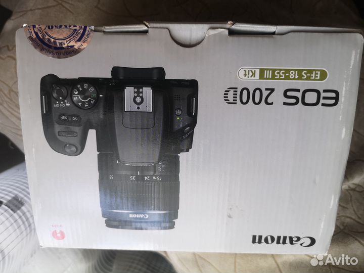 Зеркальный фотоаппарат canon