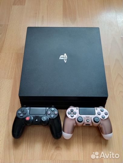 PS4 Pro 3 ревизия + 2 джойстика