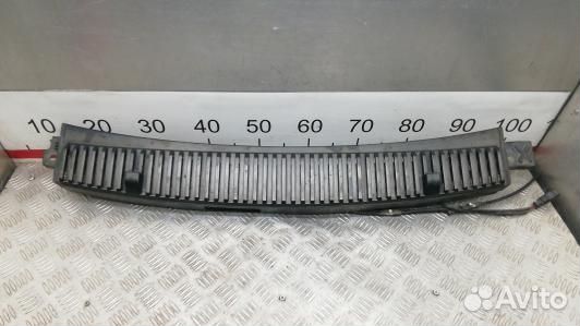 Накладка декоративная (жабо, дождевик) volkswagen