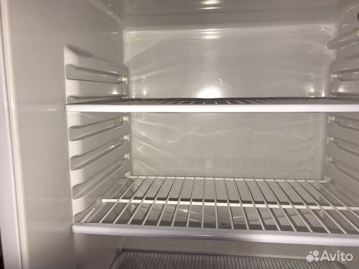 Холодильник indesit