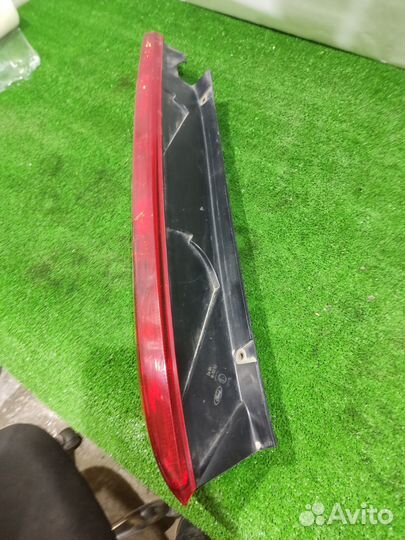 Фонарь задний левый Ford Focus 1 дорест