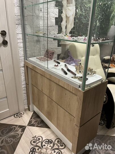 Витрина стеллаж