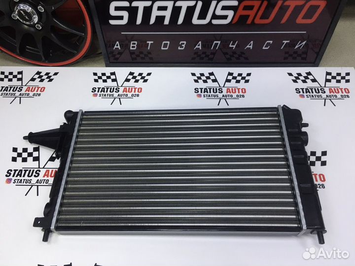 Радиатор охлаждения Opel Vectra