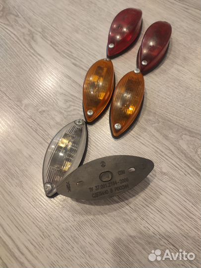 Фонарь габаритный