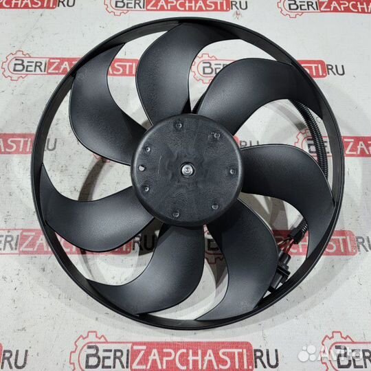 Вентилятор охлаждения радиатора Skoda Octavia A4