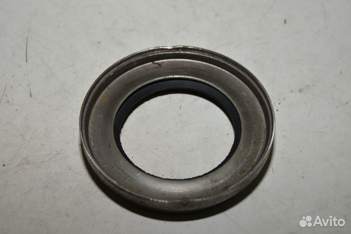 Сальник ступицы передн. в сб. газ 3307,3309,52,53