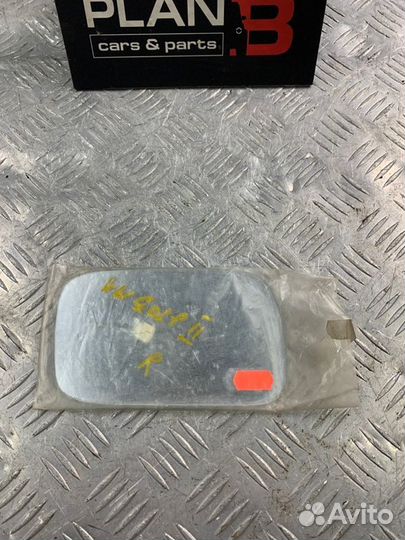 Зеркальный элемент передний правый Volkswagen Golf