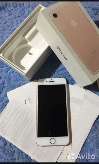 Телефон iPhone 7