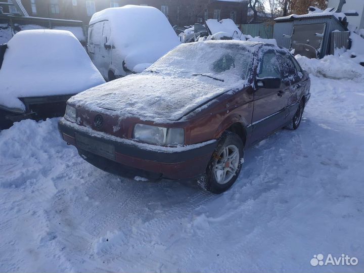 В разборе Volkswagen Passat B3