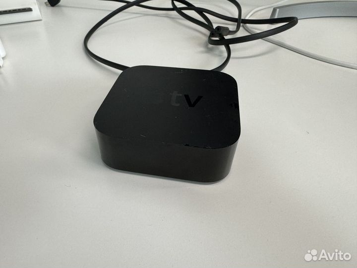 Apple TV 4 64 Gb (A1625)