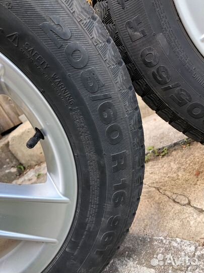 Continental ContiIceContact 205/60 R16 96T