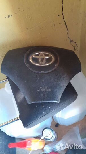 Подушка безопасности на руль тойота