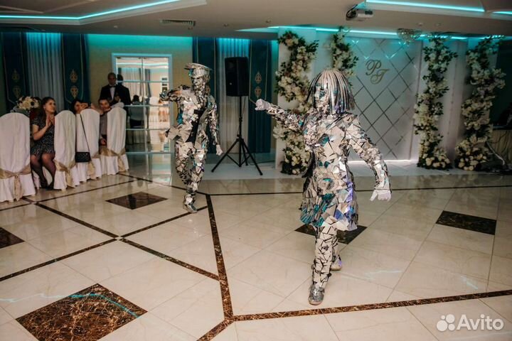 Артисты на праздник