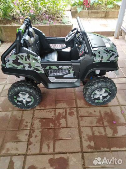 Детский электромобиль Mercedes-Benz Unimog 4WD