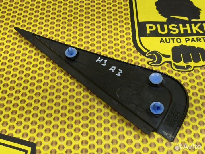 Уголок двери задний правый Renault Duster HS H4M