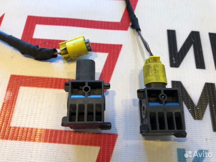 Датчик удара SRS AirBag передний Mercedes R-Class