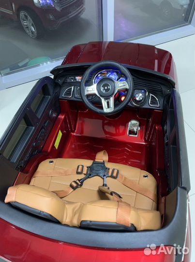 Детский электромобиль