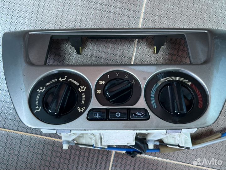 Блок управление отопителем/кондиционер Lancer 9