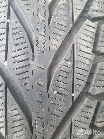 Nokian Tyres Hakkapeliitta R2 SUV 235/60 R18 107R