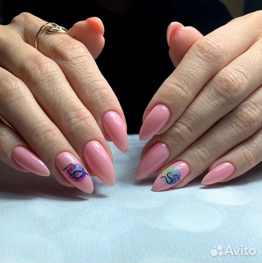 Маникюр и педикюр