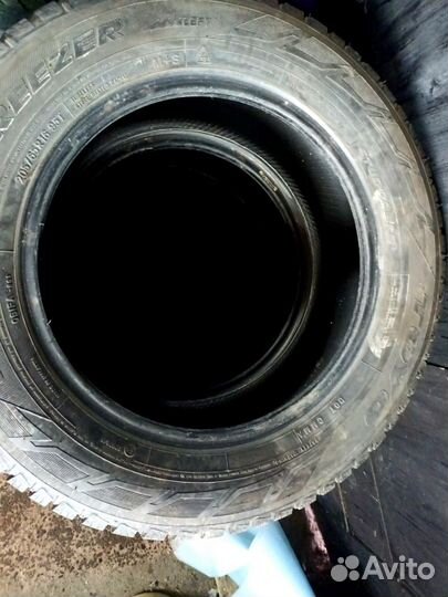 Toyo Observe Ice-Freezer 205/65 R16