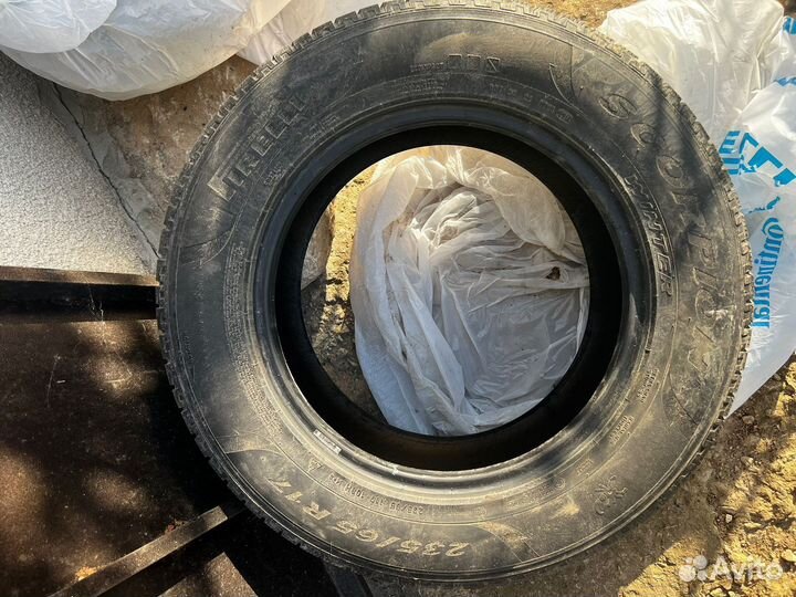 Pirelli Scorpion 235/65 R17