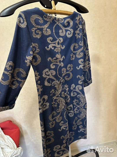 Платье женское 42 44