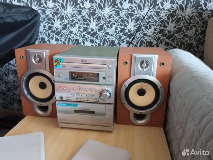 Музыкальный центр lg