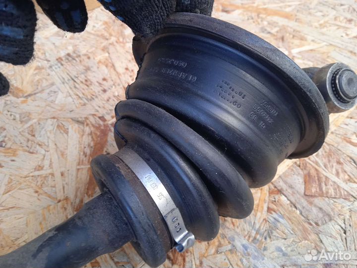 Привод левый-правый Mitsubishi Space Star