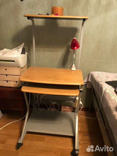 Компьютерный стол